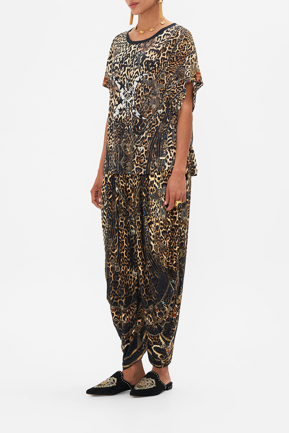 CAMILLA leopard t-shirt with dropped armhole in Amsterglam print.