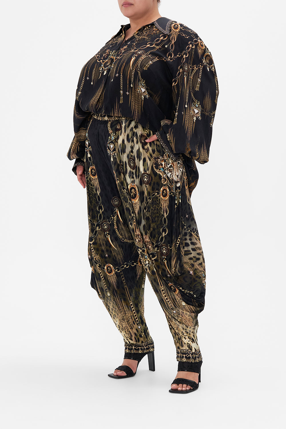 CURVED COLLAR BLOUSE JUNGLE DREAMING