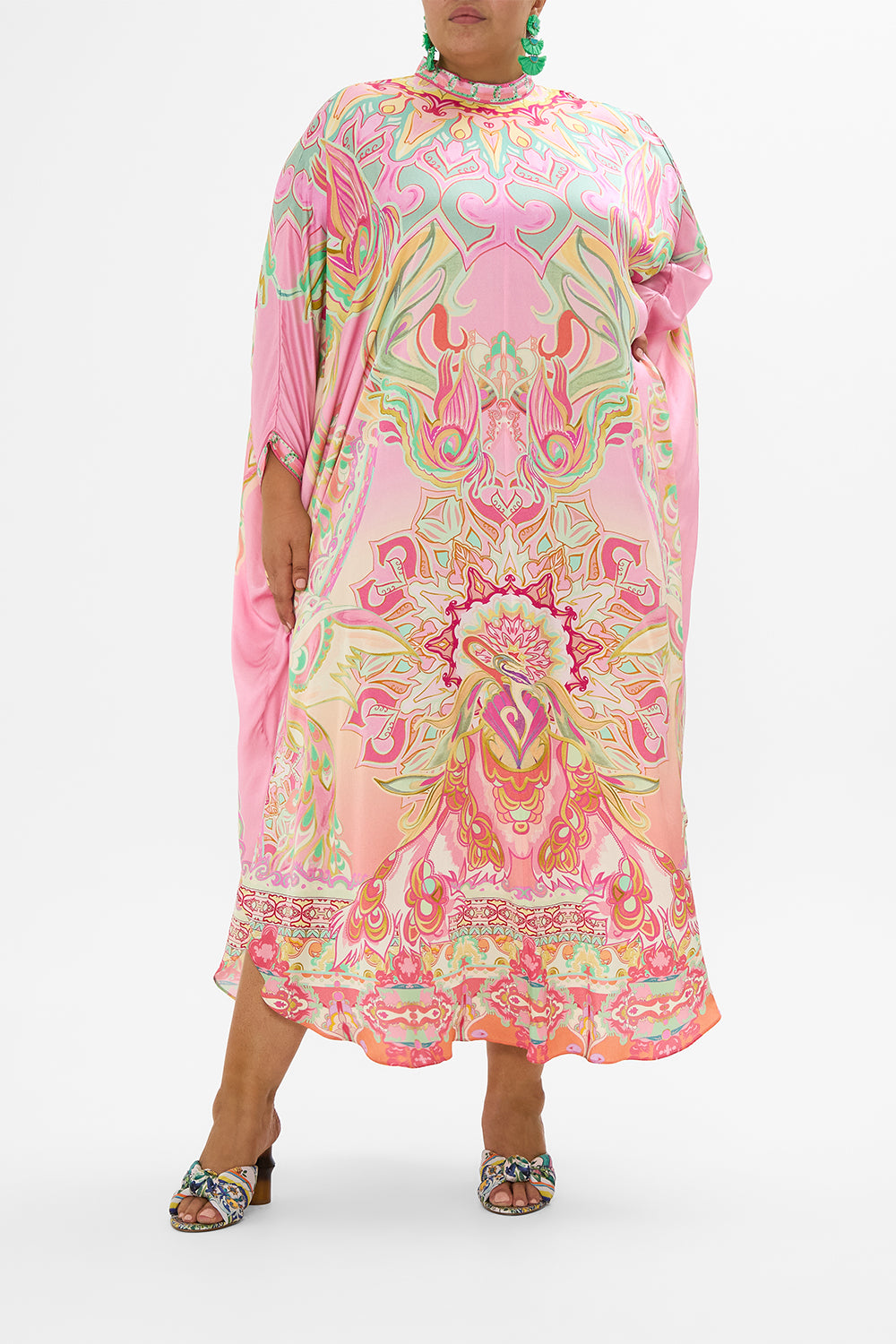 HIGH COLLAR KAFTAN WITH TIE TEA WITH TUSCHINSKI