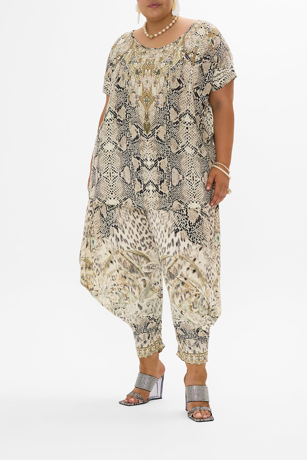 LOOSE FIT SCOOP NECK JERSEY TEE LOOKING GLASS HOUSES