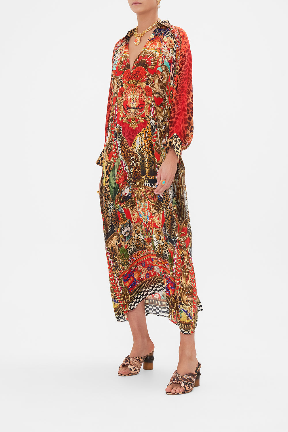 WING COLLAR KAFTAN FROM GENERATION TO GENERATION