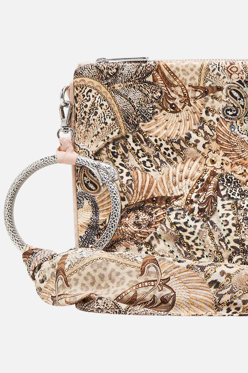 RING SCARF CLUTCH ITS ALL OVER TORERO
