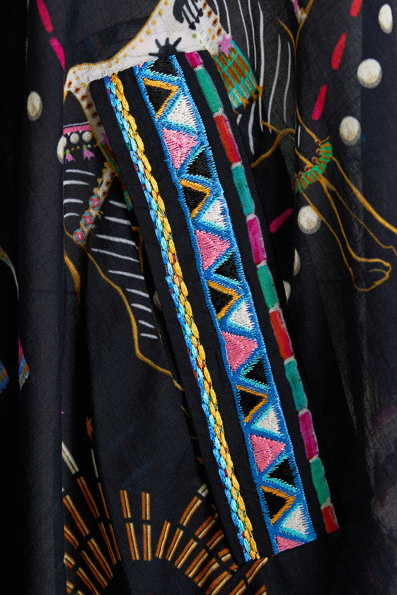 CAMILLA_00031796_V_NECK_KAFTAN_WITH_FRONT_WELT_POCKETS_NUBIAN_NIGHTS