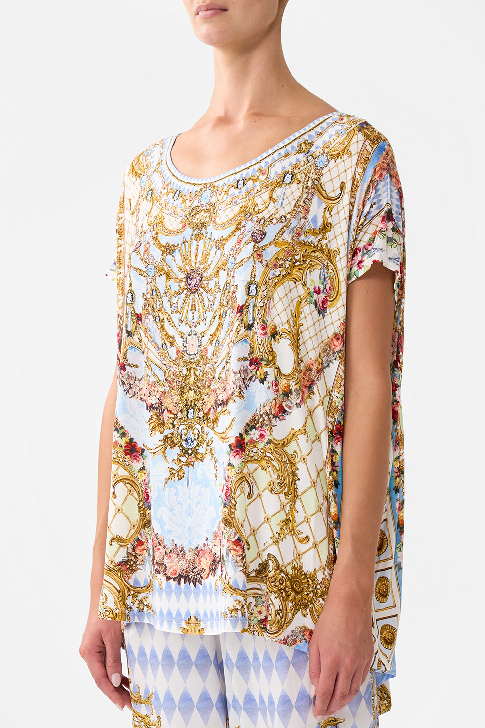 LOOSE FIT TEE THRONE GAMES