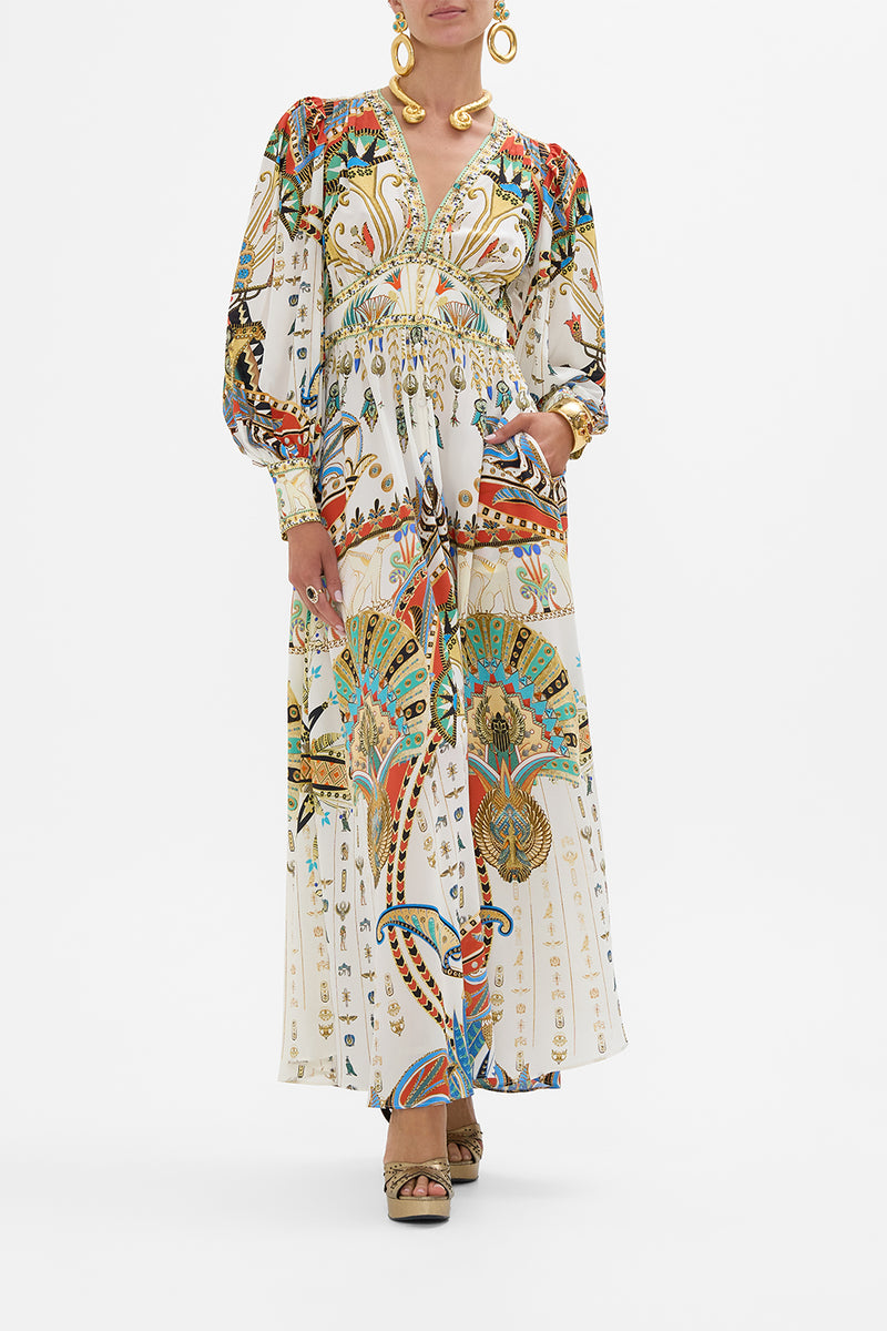SHAPED WAISTBAND DRESS WITH GATHERED SLEEVES THE QUEENS QUARTERS