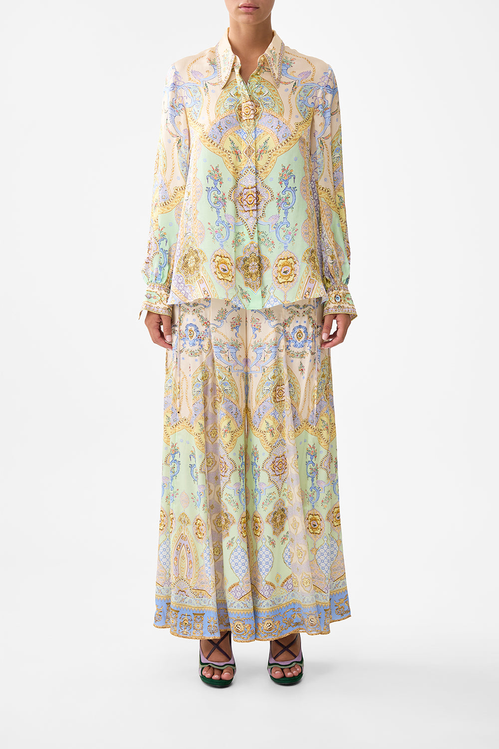 CURVED COLLAR BLOUSE EAST OF ISTANBUL