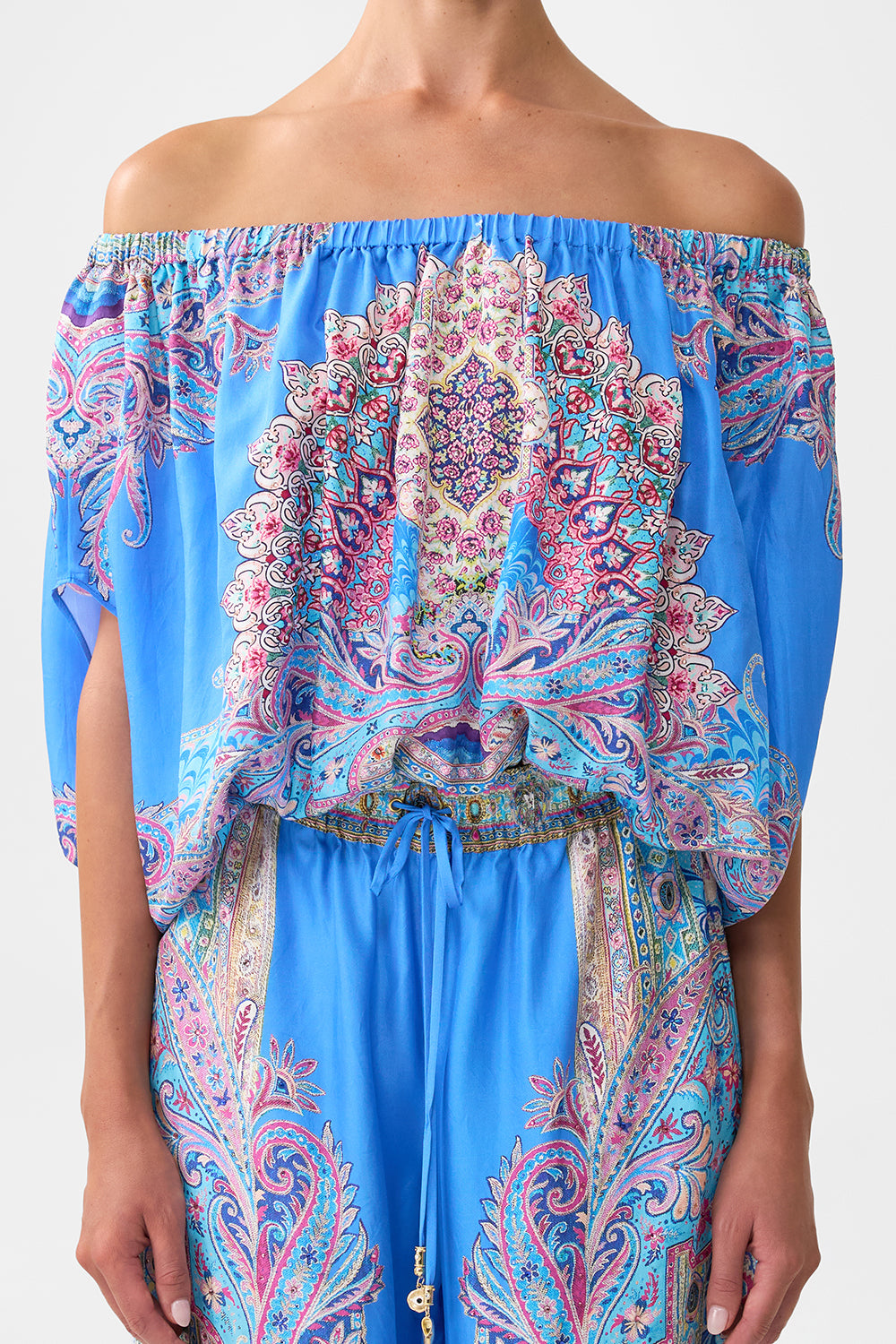 OFF SHOULDER ELASTIC TOP FOOTSTEPS IN FOLKLORE