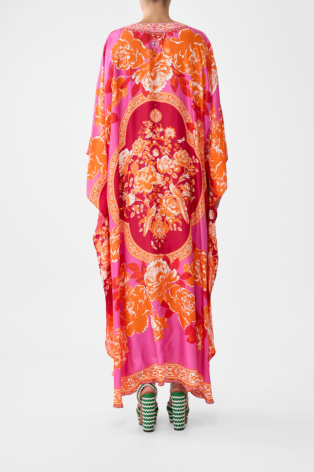 V NECK KAFTAN WITH FRONT WELT POCKETS TILES OF TÜRKIYE