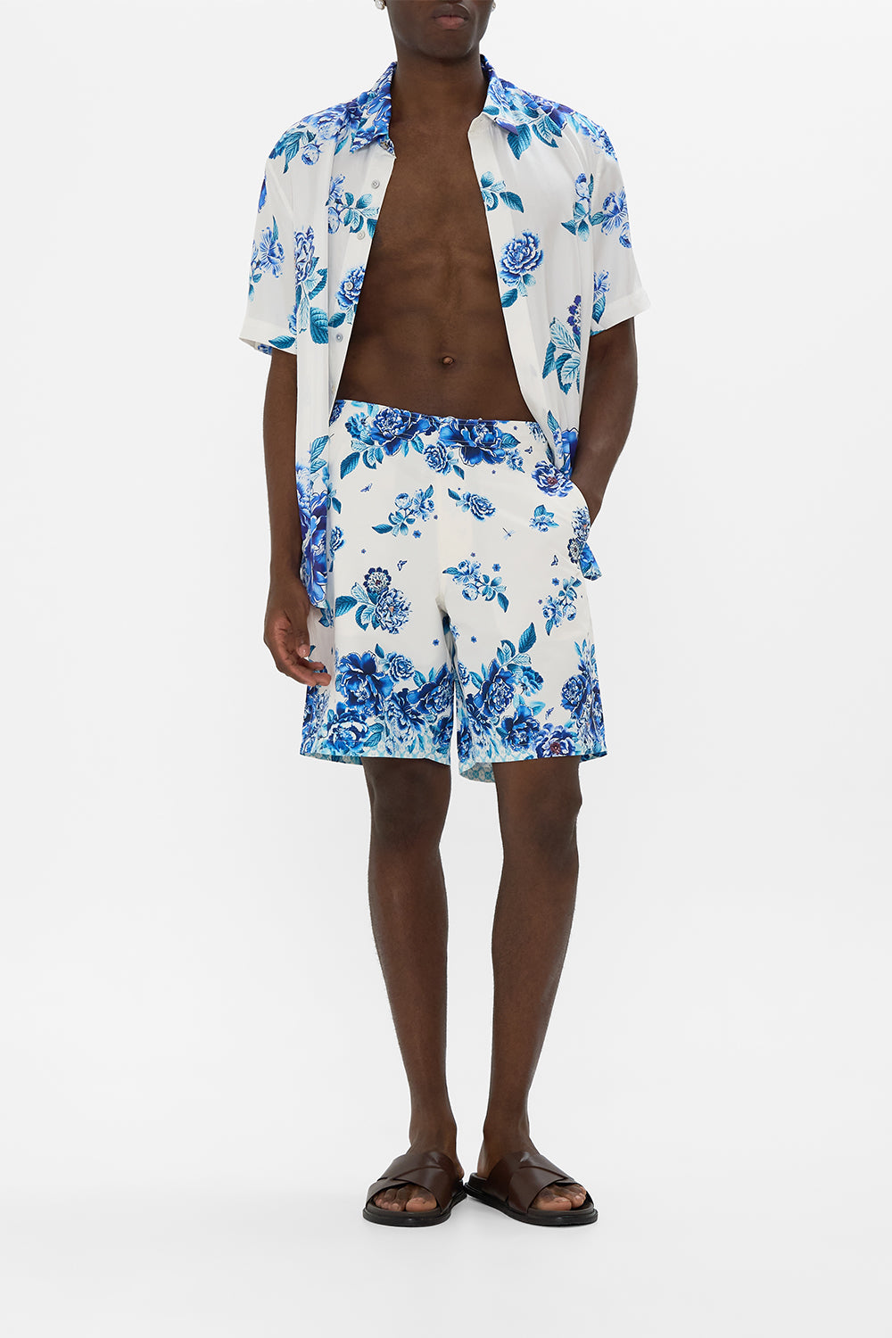 MID LENGTH TRAIL SHORT WITH FIXED WAIST A CERAMIC GARDEN