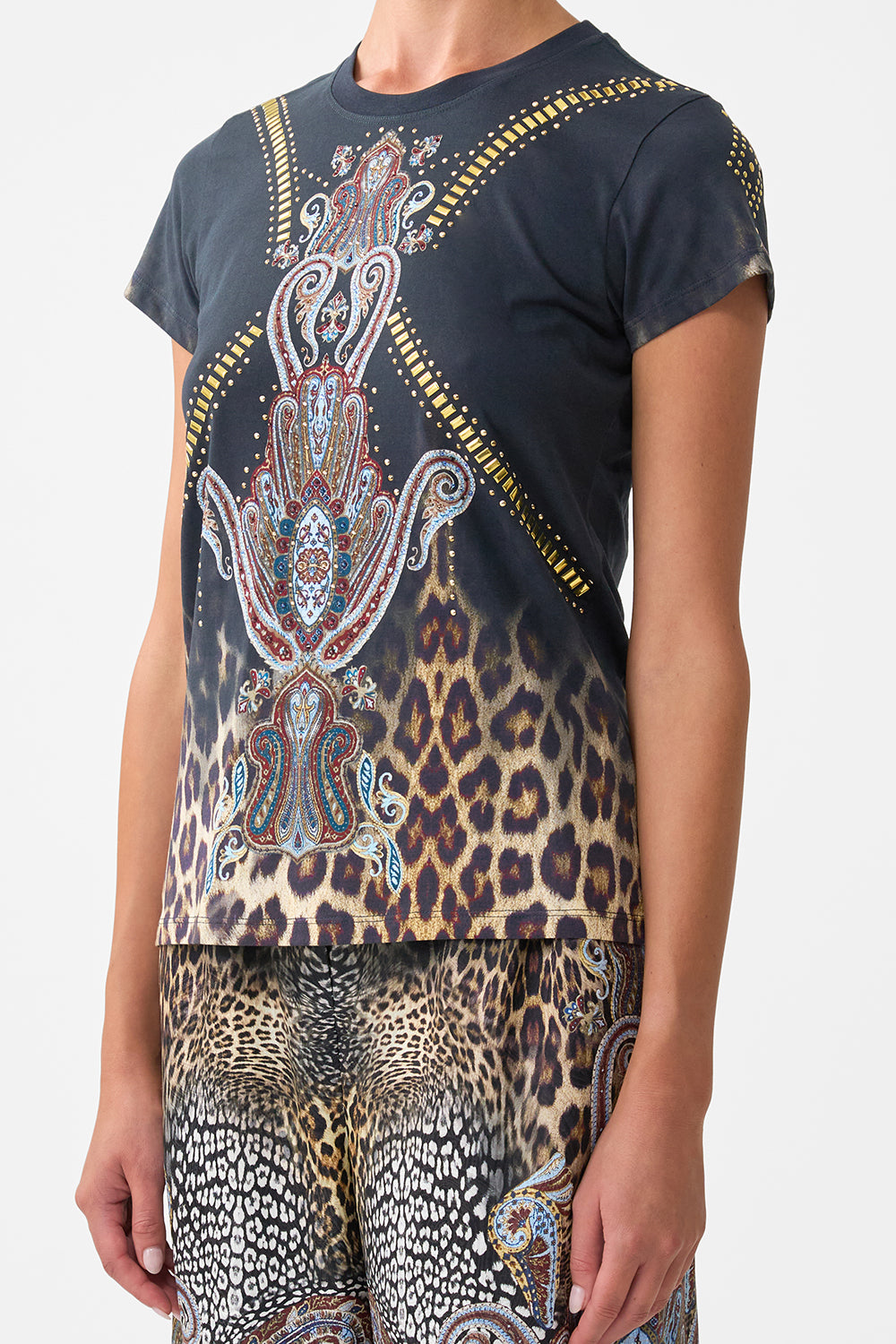 SLIM FIT ROUND NECK T-SHIRT ISTANBUL ANIMALIA