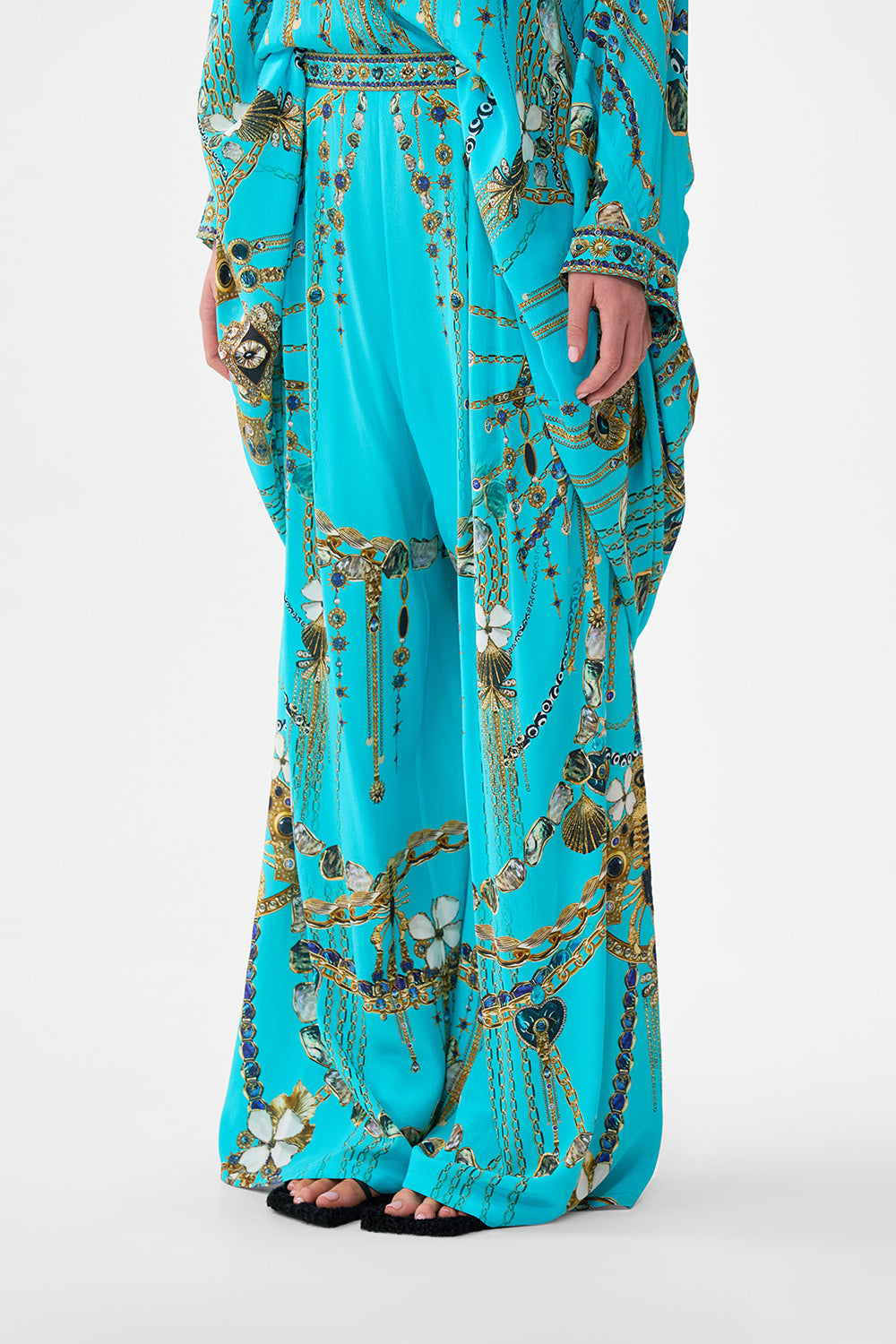 TUCK FRONT PANT TOTEMS AND TREASURES