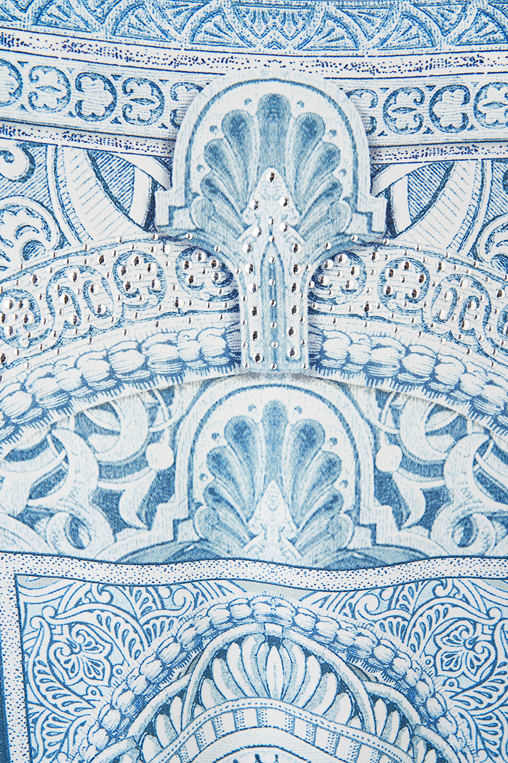 SILK FRONT TURTLE NECK KNIT THE HUM OF THE ALHAMBRA