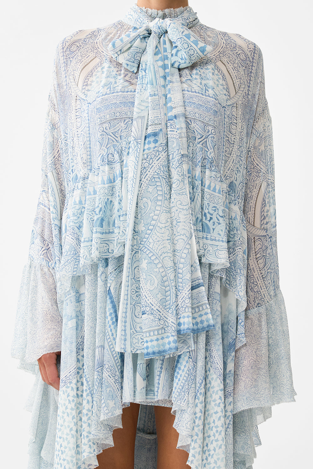 RUFFLE HIGH LOW DRESS WITH LONG SLEEVE THE HUM OF THE ALHAMBRA