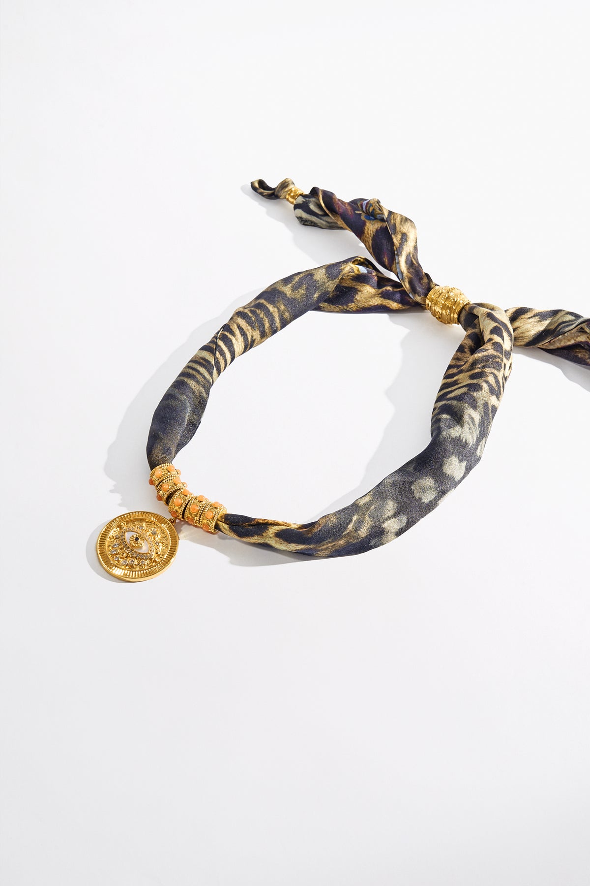 ENCHANTED OCEANIA SILK NECKLACE GOLD