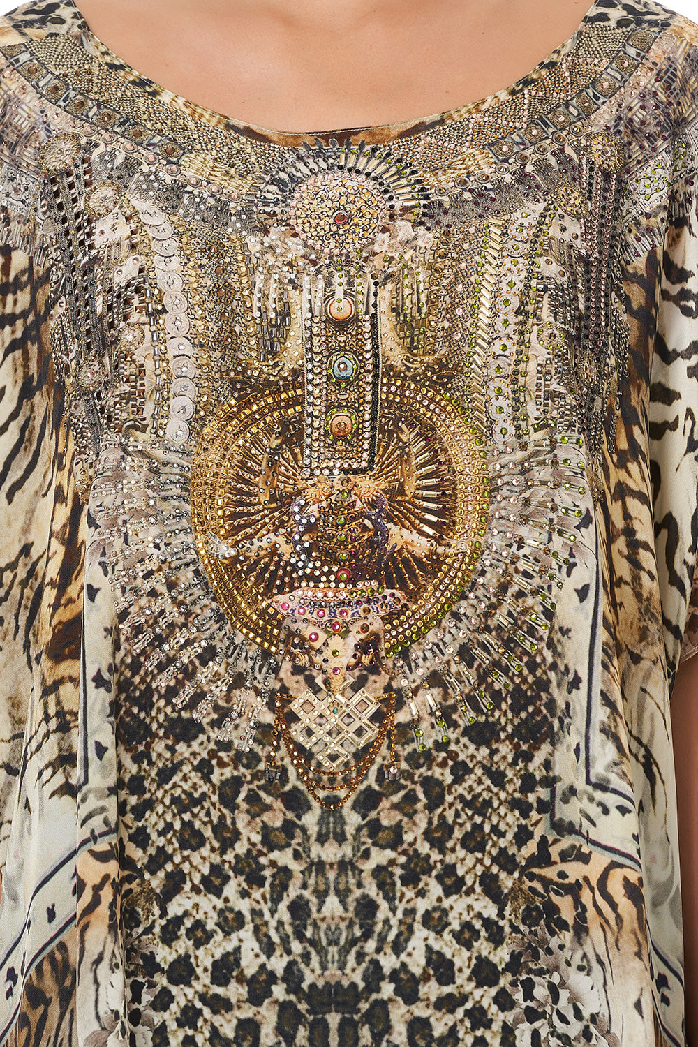 SHORT ROUND NECK TOP SPIRIT ANIMAL