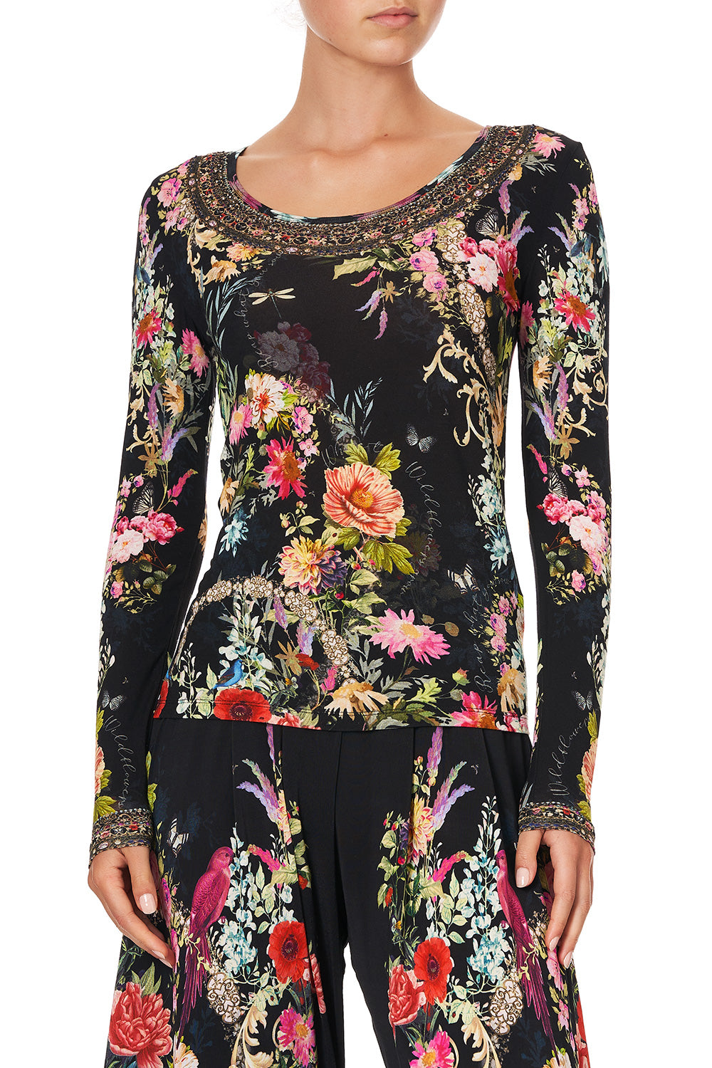 LONG SLEEVE FITTED TOP HAMPTON HIVE