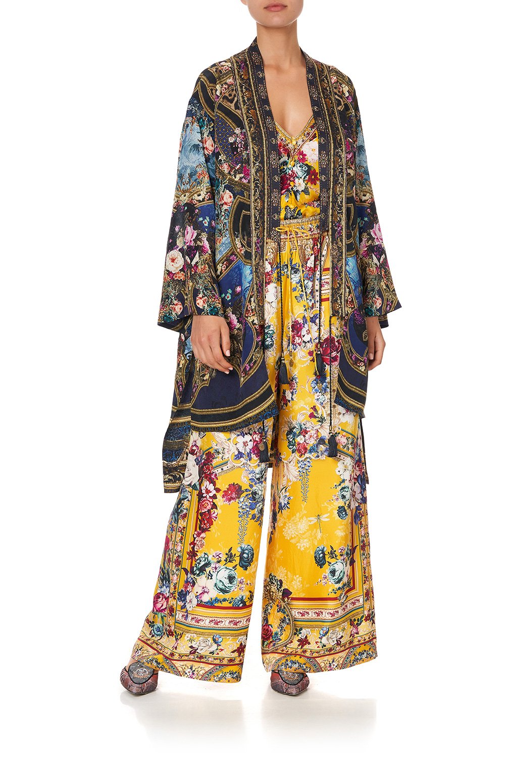 LAYERING WITH NECK BANDS FIELDS OF TREASURE