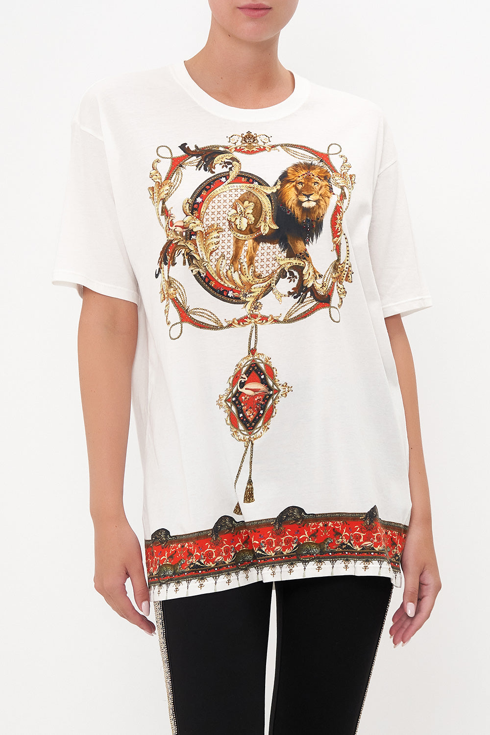 OVERSIZE BAND TEE AND THE QUEEN WORE RED