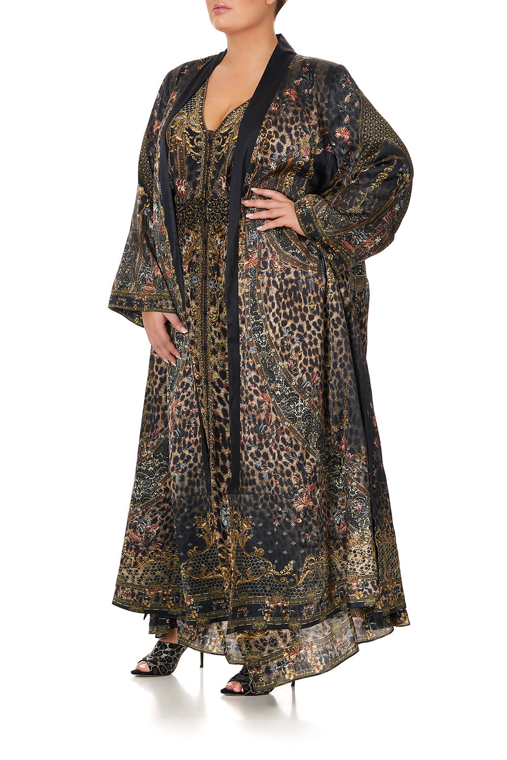 KIMONO COAT WITH SPLITS ABINGDON PALACE