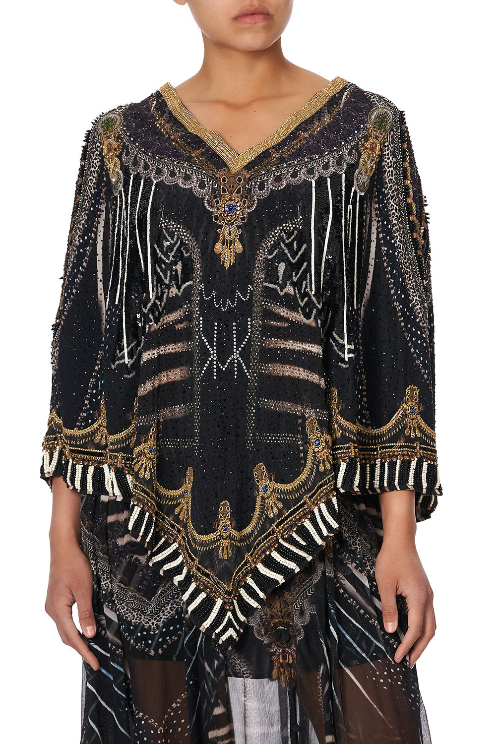 SHORT LAYERING CAPE QUECHUA KING