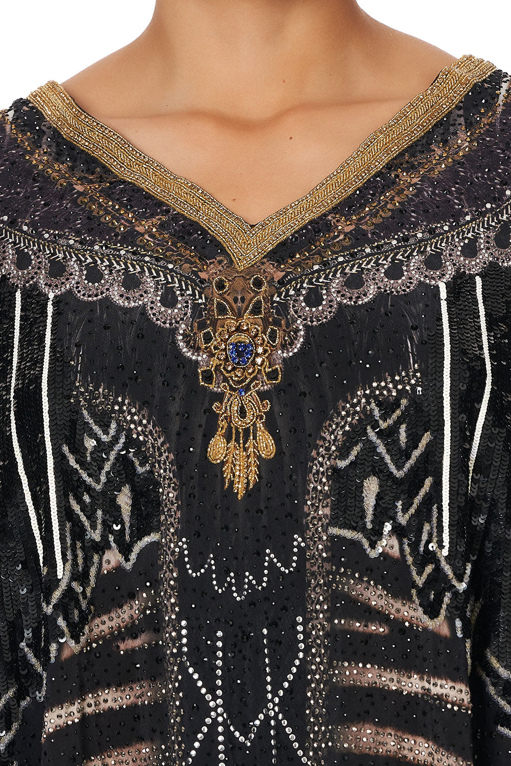 SHORT LAYERING CAPE QUECHUA KING