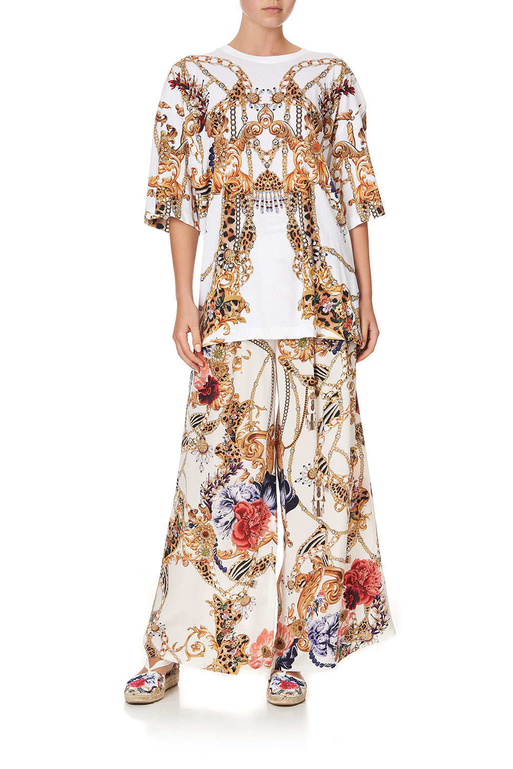 SUPER OVERSIZED TEE REIGN SUPREME