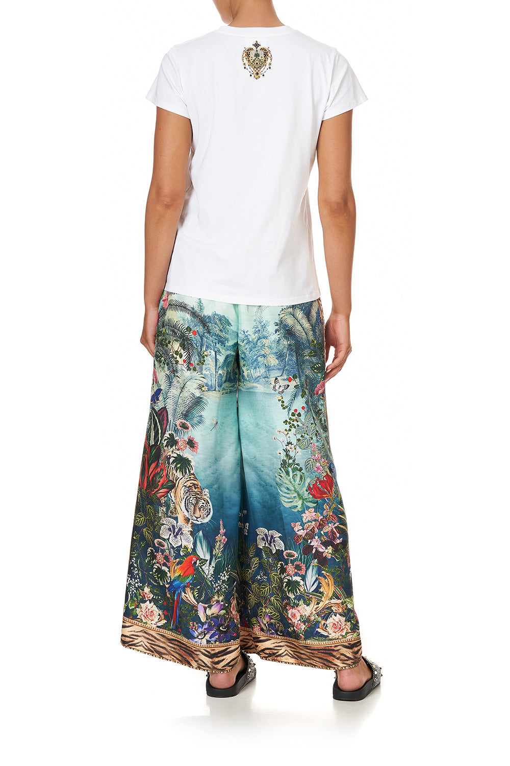 SLIM FIT ROUND NECK T-SHIRT IF THESE WALLS COULD TALK