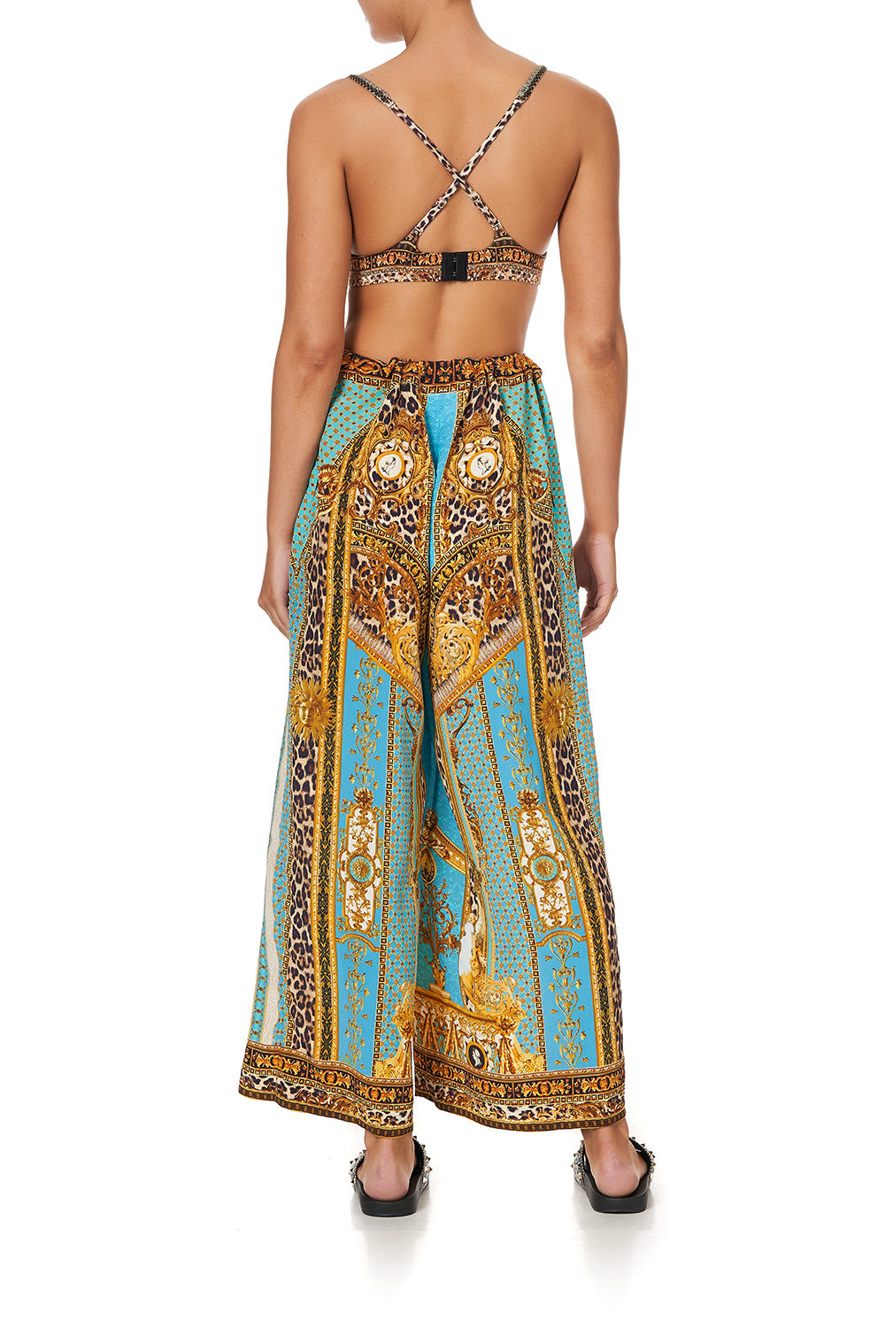 SOFT C/D BRA WITH BACK CLIP DRIPPING IN DECADENCE