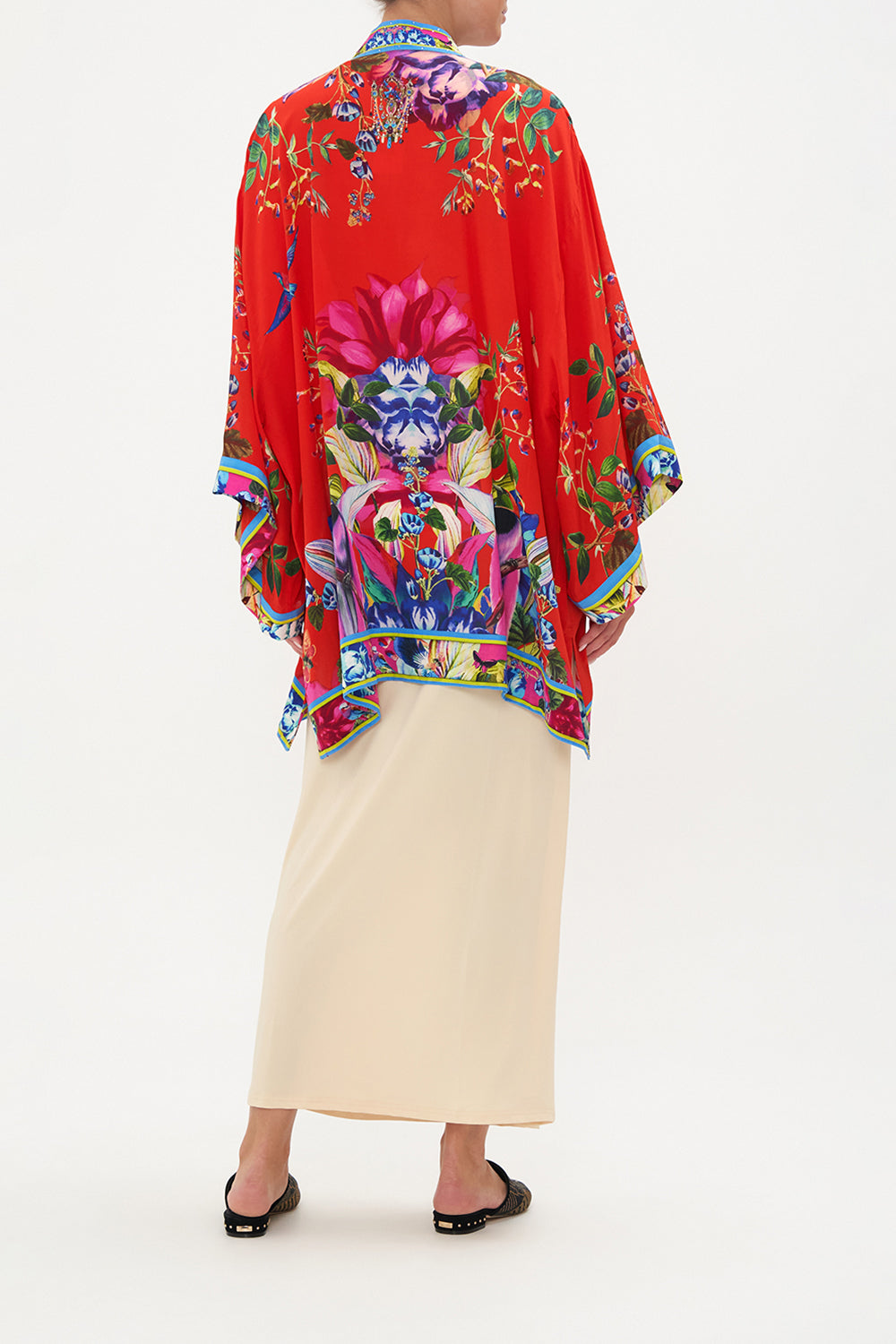 SHORT LAYER WITH NECKBAND BIRDS OF A FEATHER