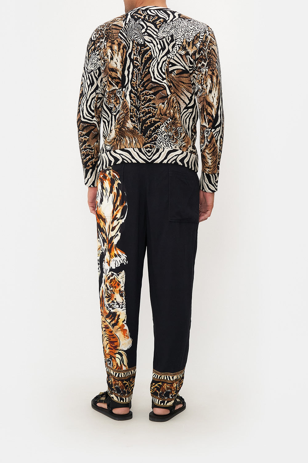 OVERSIZED KNITTED SWEATER WHATS NEW PUSSYCAT