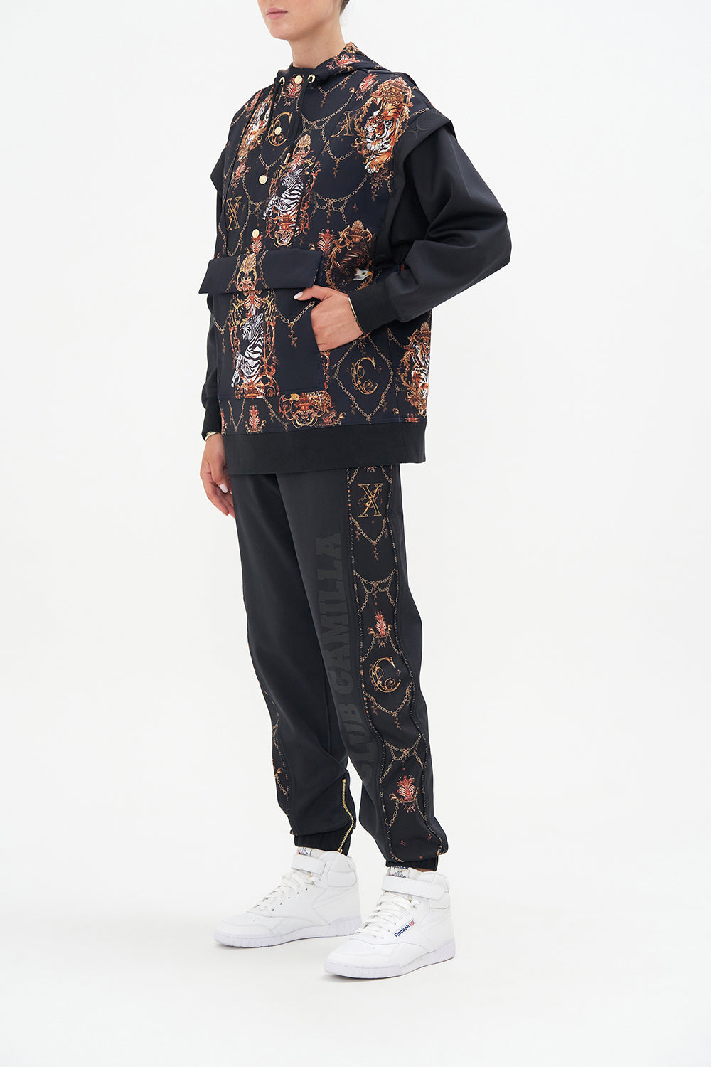 HOODIE WITH FRONT OPENING KNIGHTS OF JAGGIS TABLE