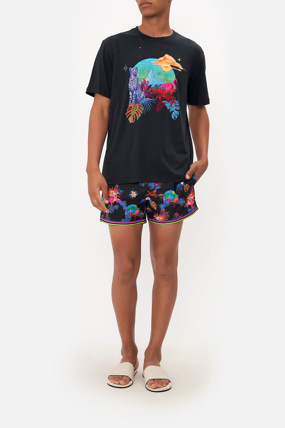 RELAXED FIT TEE NAUGHTY NEON