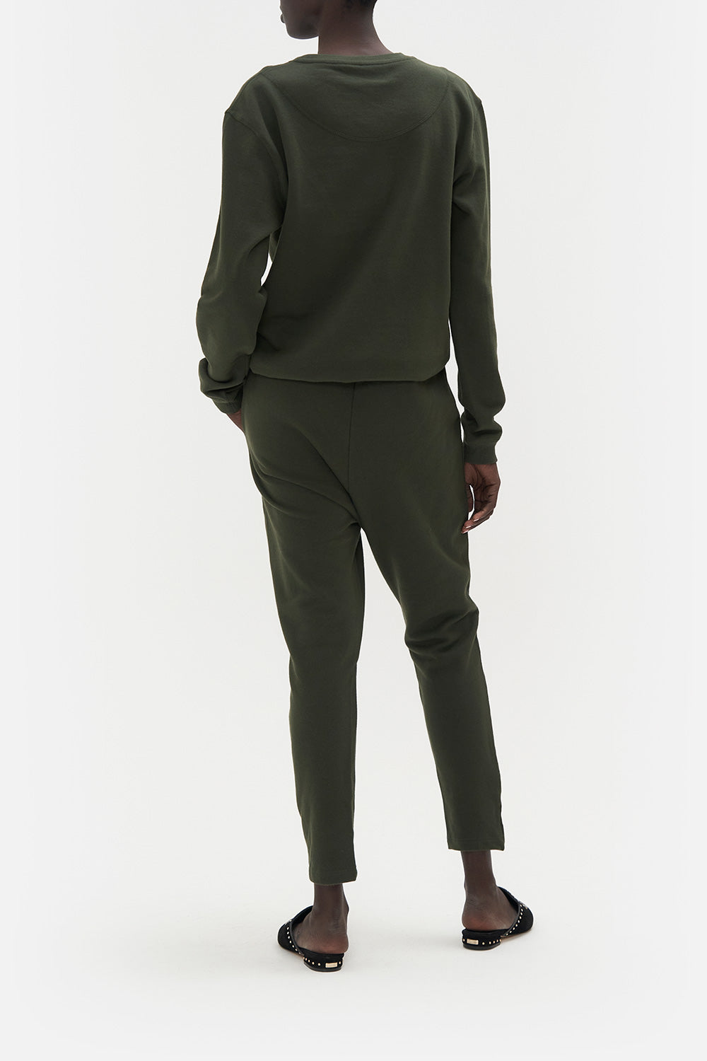 ROUND NECK SWEATER PASSPORT TO PARADISE