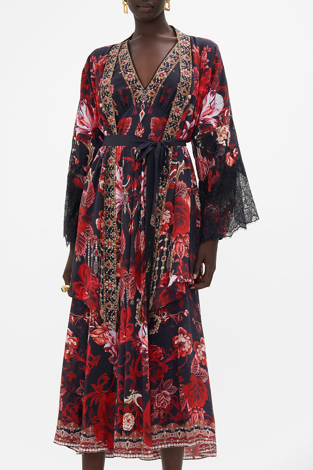 LAYER WITH LACE CONTRAST SLEEVES SISTERHOOD OF THE ROSE