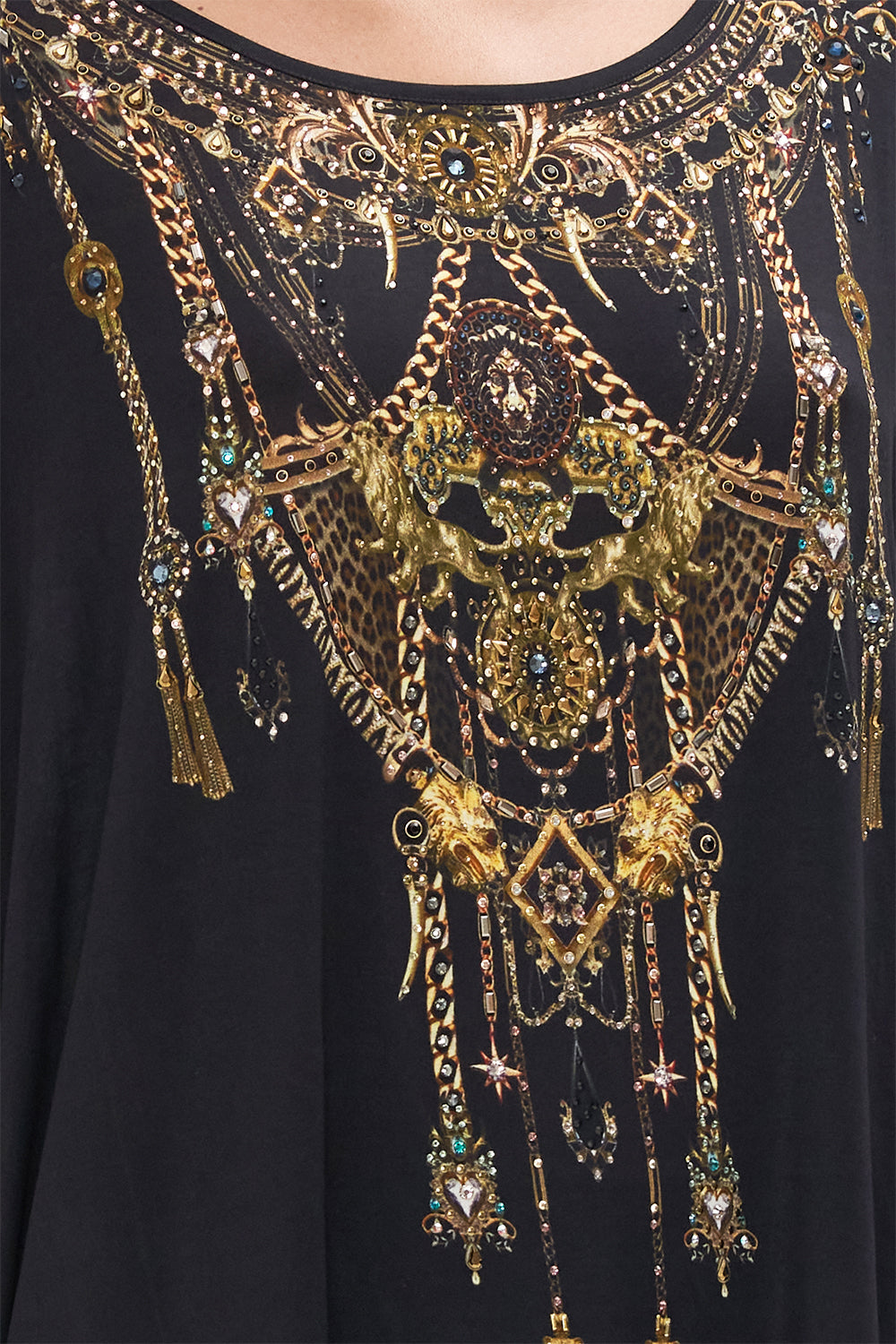 LOOSE FIT TEE - BLACK UNTAMED ROYALTY