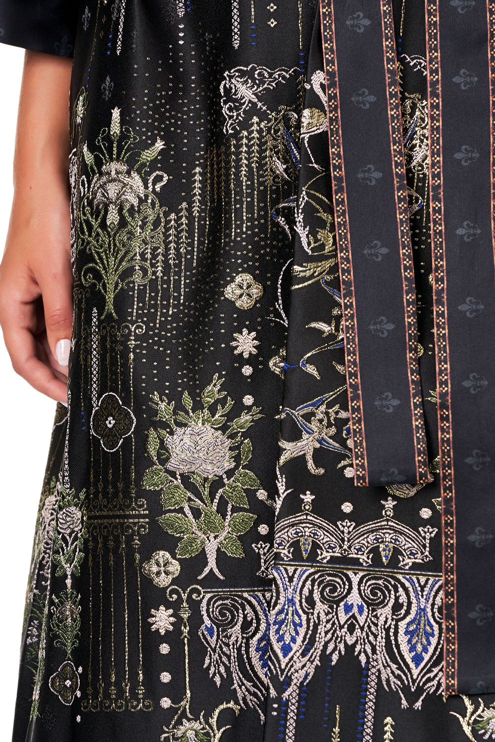 LONG ROBE WITH HEM PANEL REBELLE REBELLE