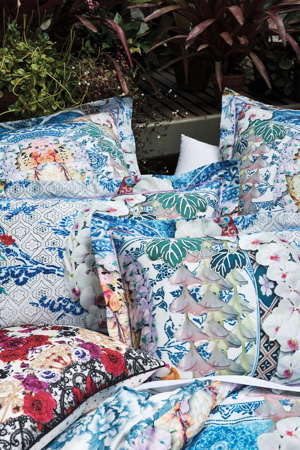 EUROPEAN PILLOWCASE GEISHA GATEWAYS