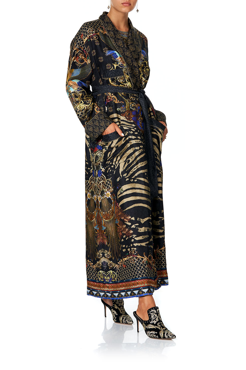 LONG ROBE WITH TIE THE NIGHT WE MET