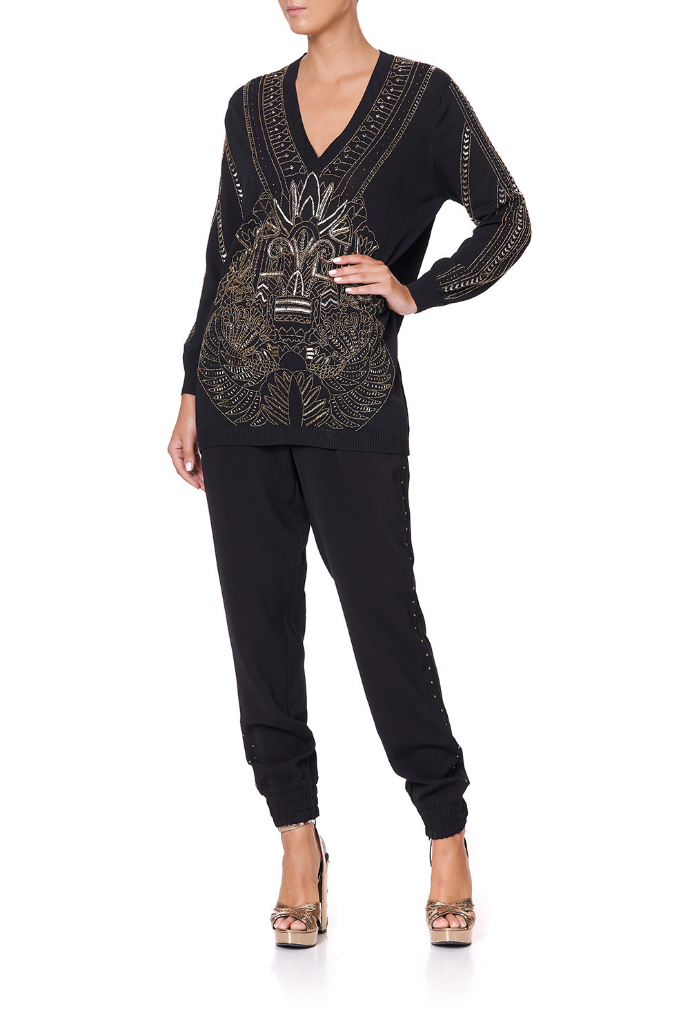 EMBELLISHED V NECK KNIT COBRA KING