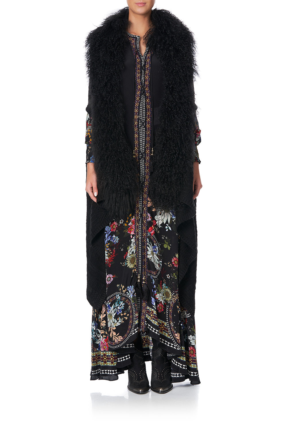 SHEARLING CAPE PAVED IN PAISLEY