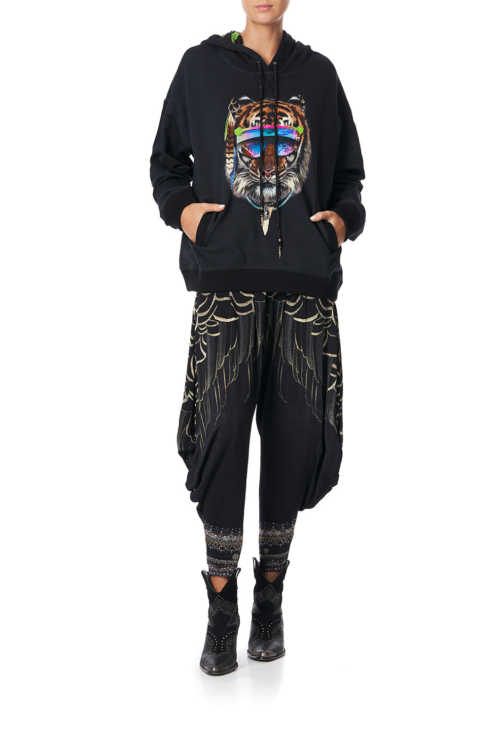 JERSEY DRAPE PANT WITH POCKET UNDER A FULL MOON