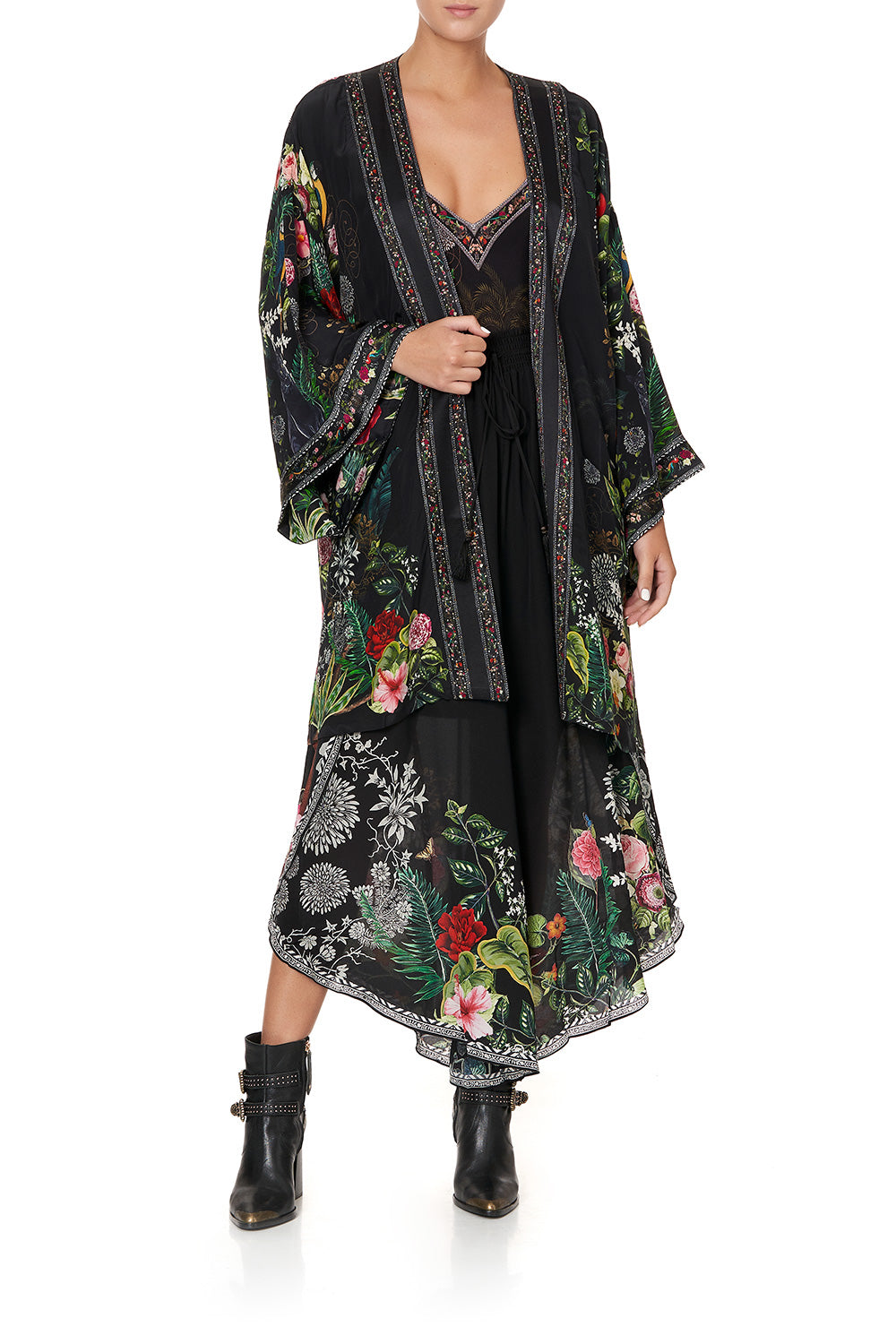 KIMONO WITH TIE BELT RAISED WITH WOLVES