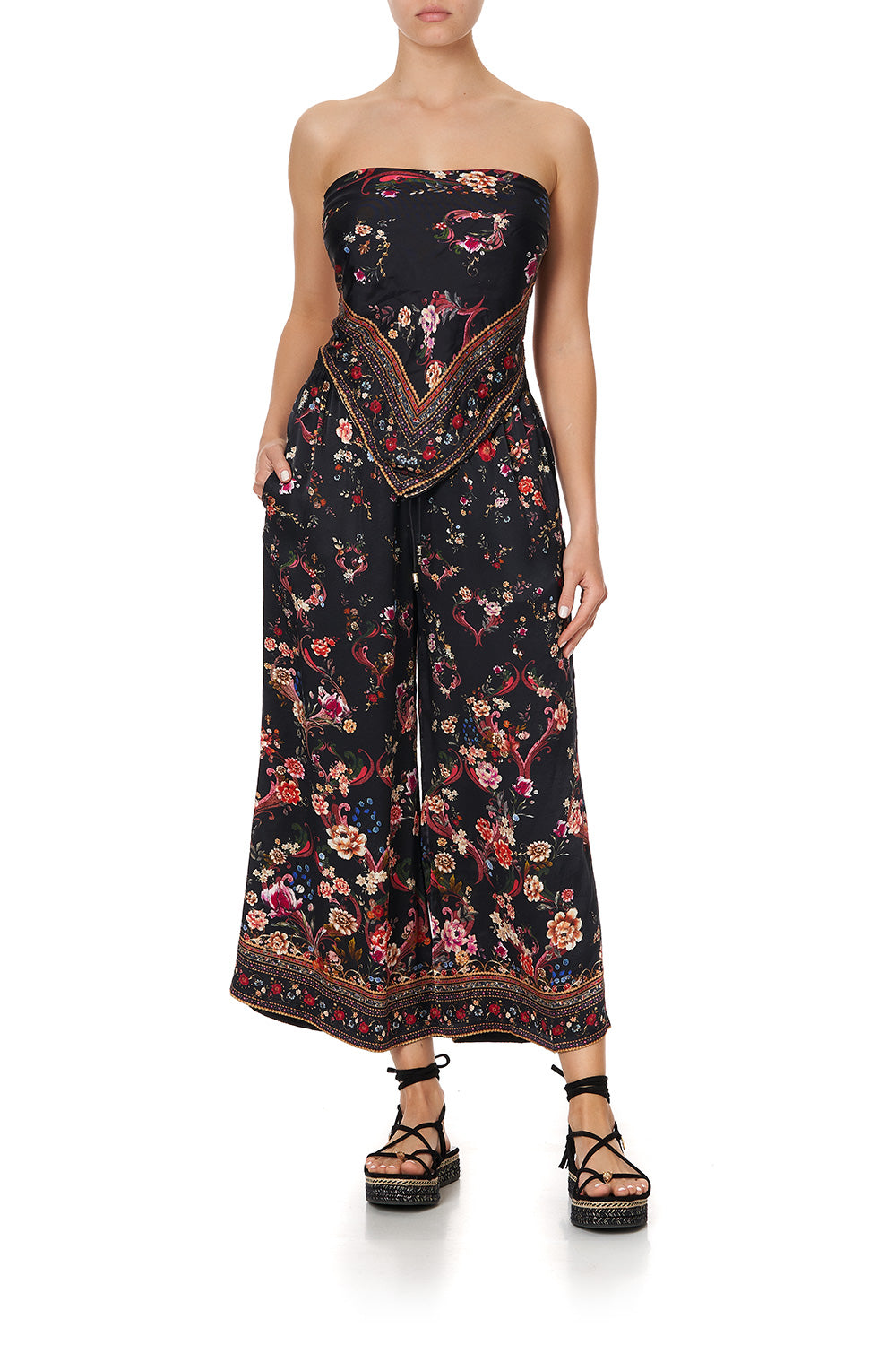 LARGE SQUARE SCARF A GIRL LIKE YOU