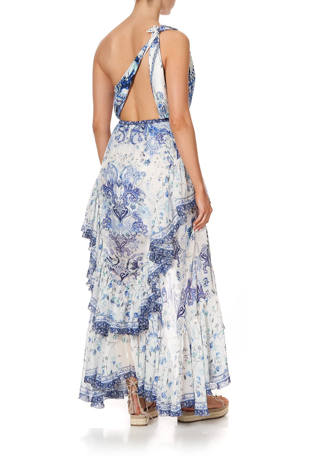 LARGE SQUARE SCARF TALKING ABOUT A REVOLUTION