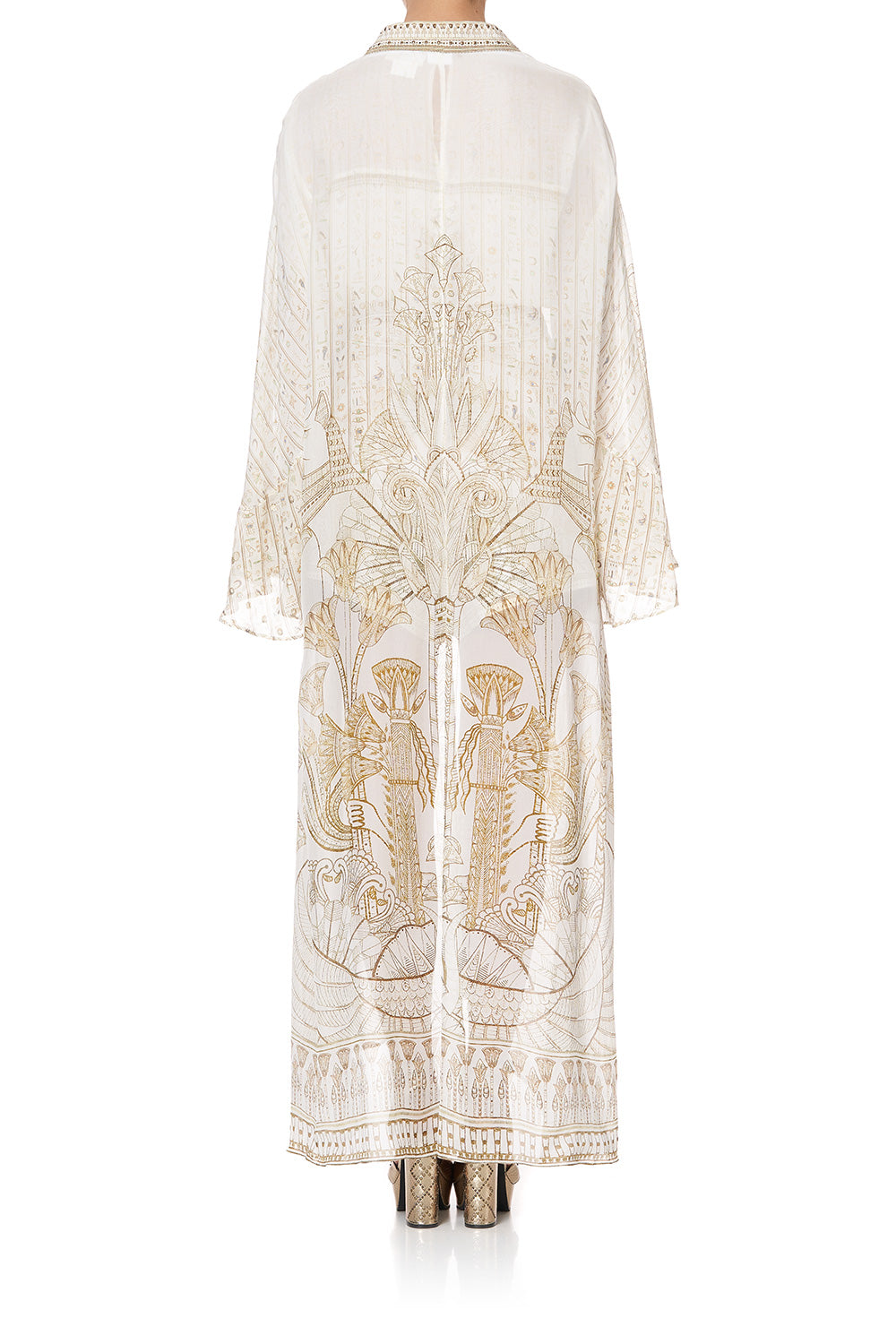 LAYERING ROBE WITH CONTRAST SLEEVE THE QUEENS CHAMBER