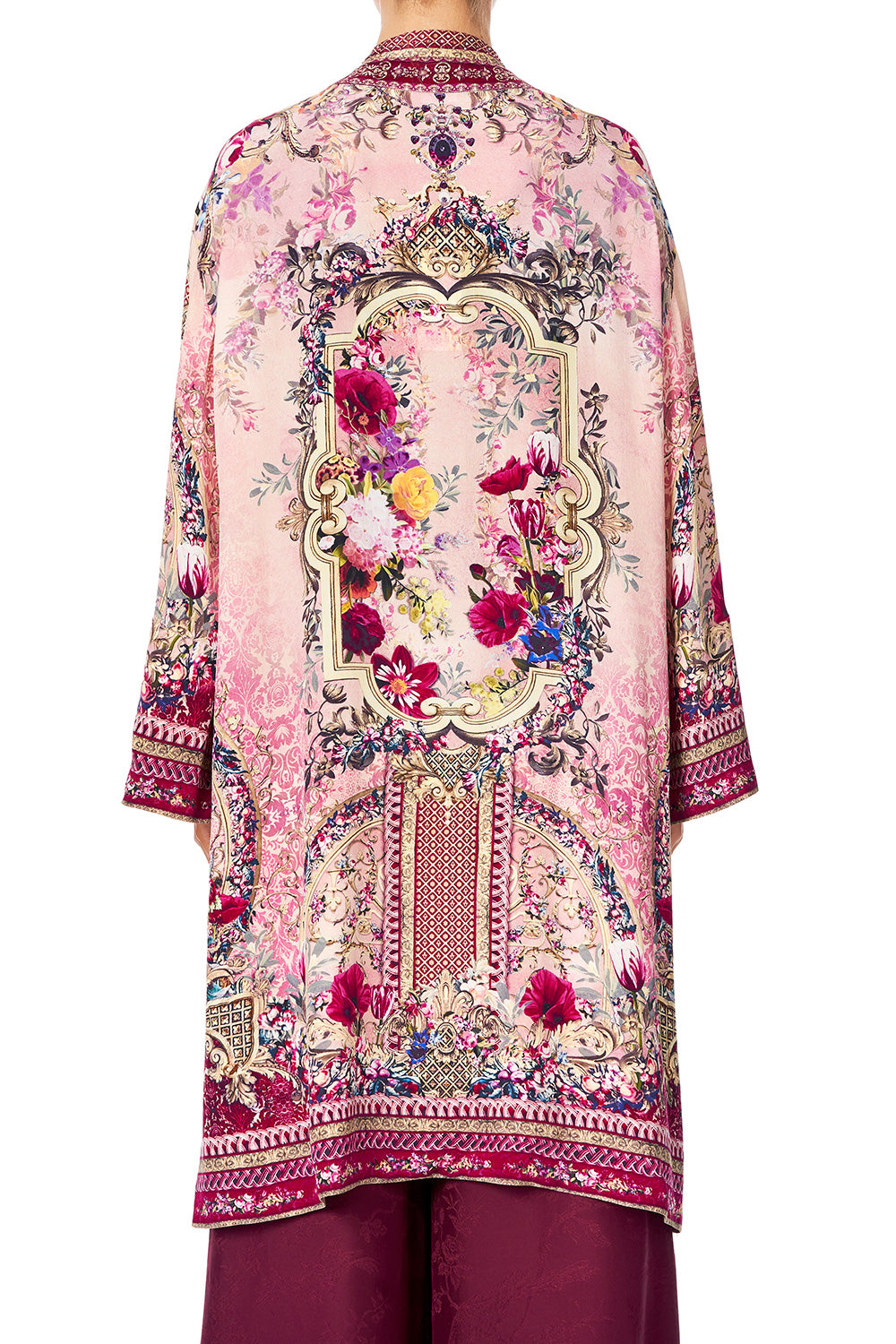 LAYERING WITH NECK BANDS LA BELLE