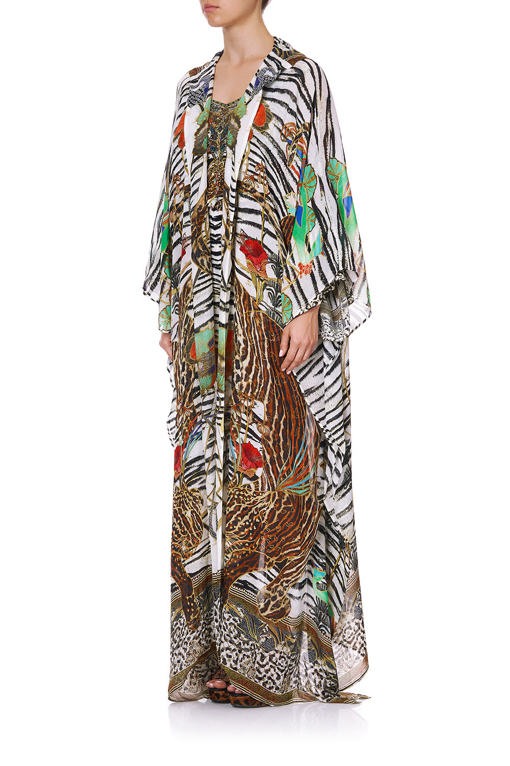 OVERSIZED ROBE COSMIC CONFLICT