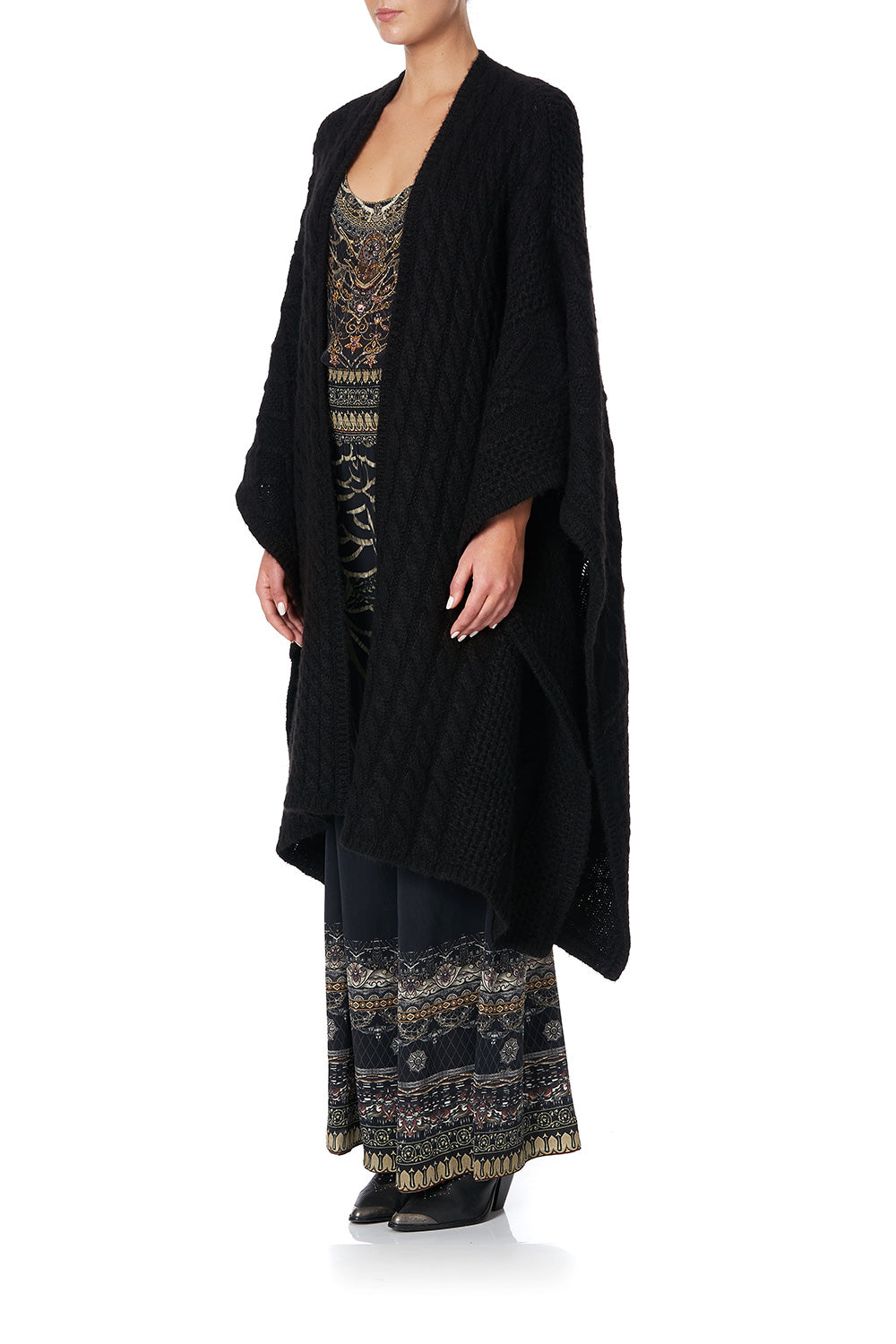 PATCHWORK KNIT THROW OVER SOLID BLACK