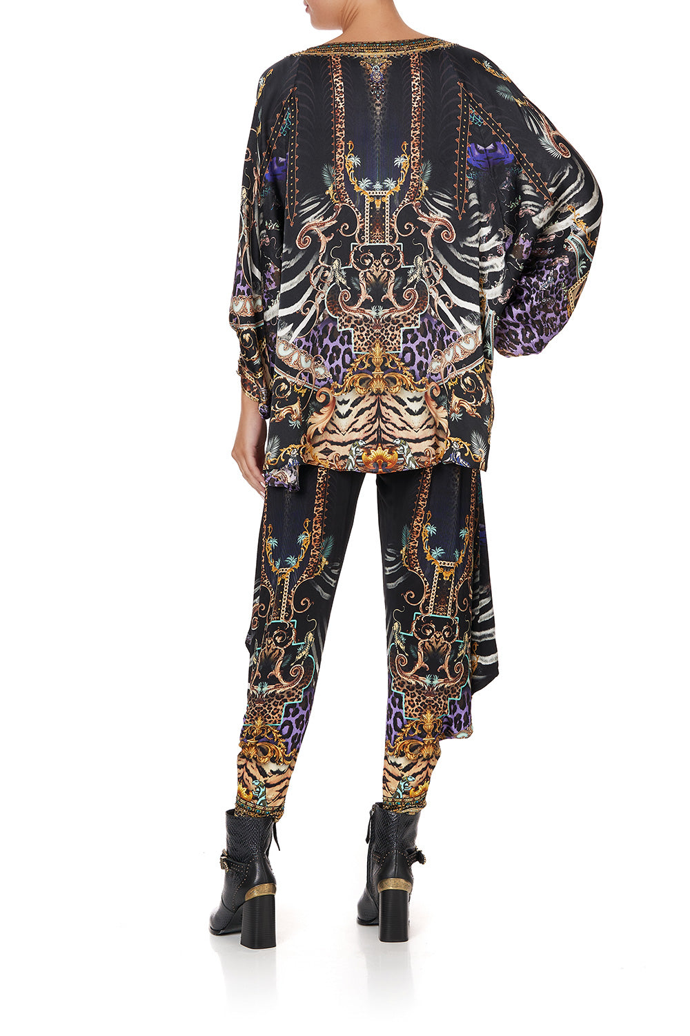 BLACK RAGLAN SLEEVE BLOUSE WITH CUFF SHES GOT GRACE