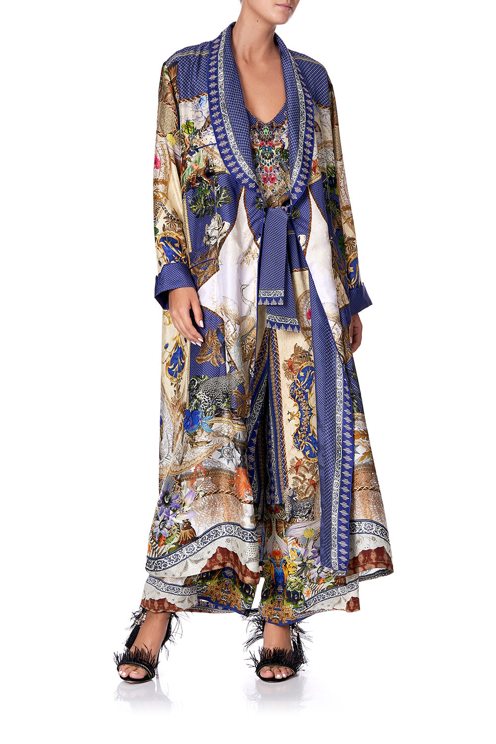 LONG ROBE WITH TIE MUSE NOVELS